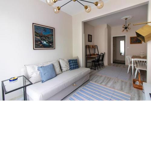 Comfortable and Peaceful 2BR Flat w/ AC & Balcony