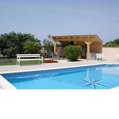 Comfortable Apartment near Sea in Banjole