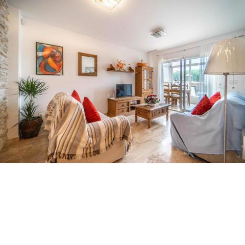 Comfortable Ground Floor Apartment Next to The Pool - PS411
