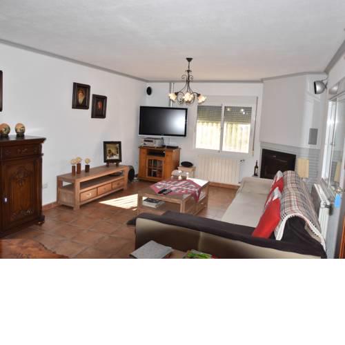 Comfortable Holiday Home with Swimming Pool in Valencia