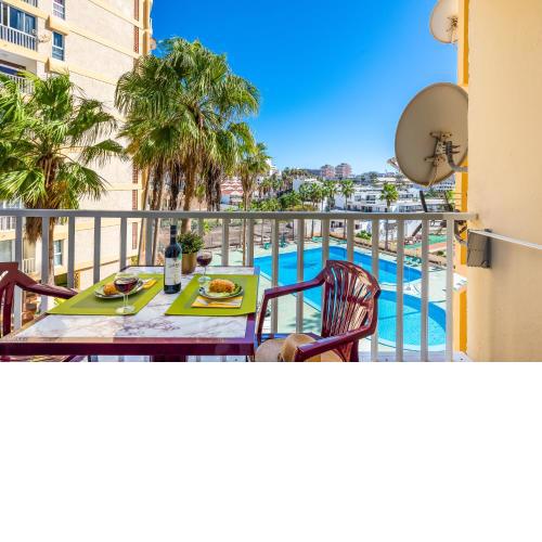 Comfortable pool view apartment