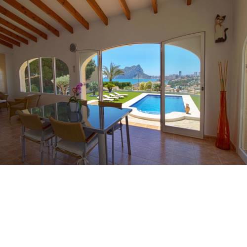Comfortable Villa LEVADIA near to the beach with the swimming pool & view to the Rock Ifach in Calpe