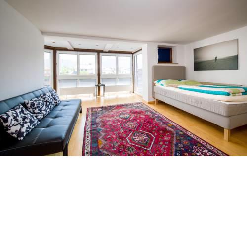 Comfy and bright apartment next to Reutte