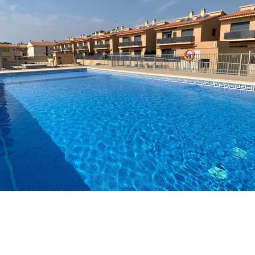 Comfy Apartment in Mont-roig del camp near Beach