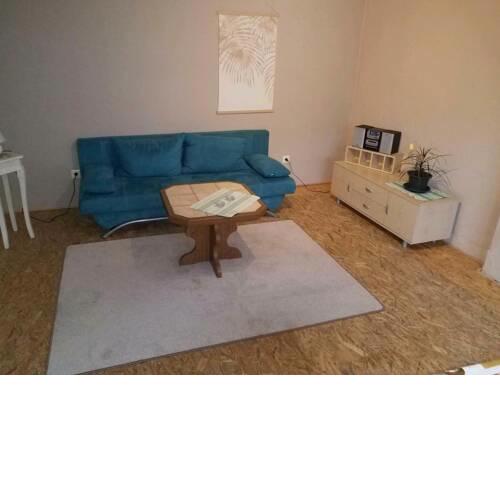 Comfy Apartment in Niepars with Garden