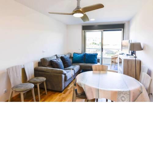 Cómodo apartamento con piscina