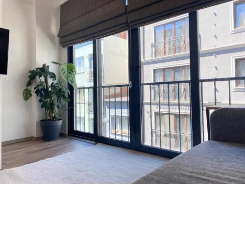 Compact Flat 5 min to Taksim Ave in Beyoglu