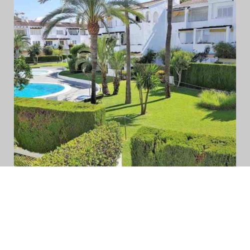 Complejo residencial frente a la playa de Javea