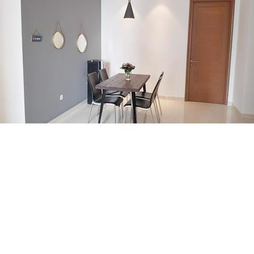 Condo private Lift