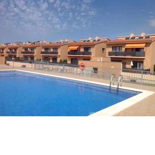 Congenial Apartment in Mont-roig del camp near Seabeach