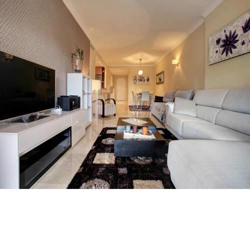 Contemporary Apartment in Santa Maria Village