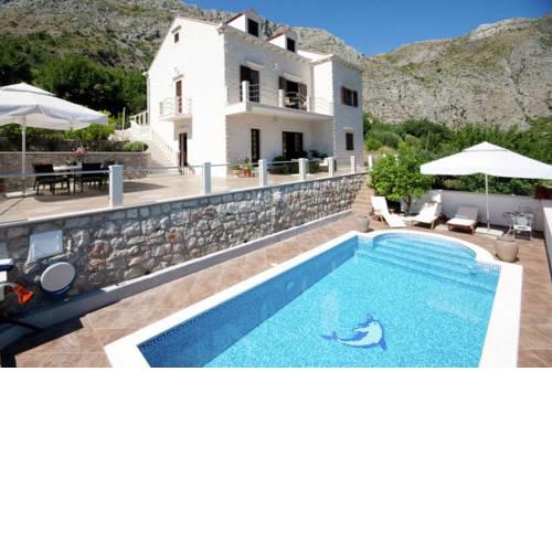 Contemporary Villa with Private pool in Dubrovnik