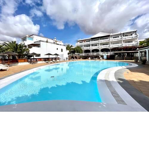 Coqueto apartamento cerca de playa Los Charcos