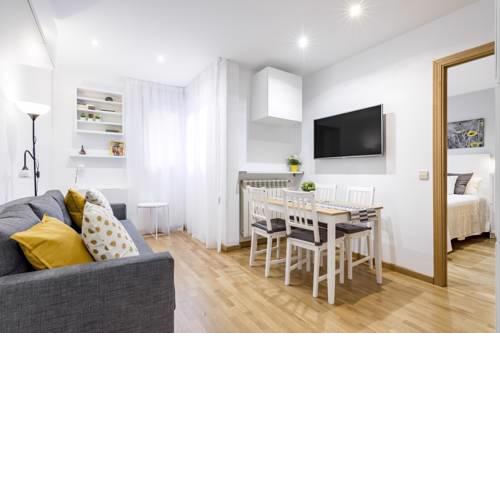 COQUETO APARTAMENTO EN EL BARRIO DE LAVAPIES