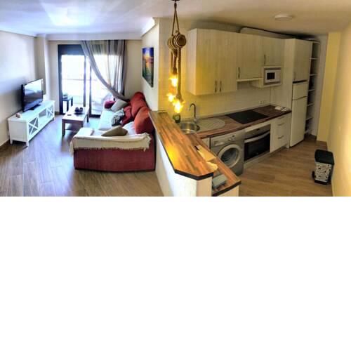 Coqueto apartamento en Puerto Marina con piscina