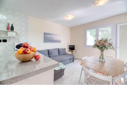 Coqueto apartamento junto al mar