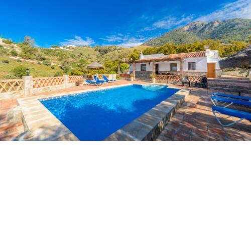 Coquettish villa with breathtaking views over the hills of Frigiliana