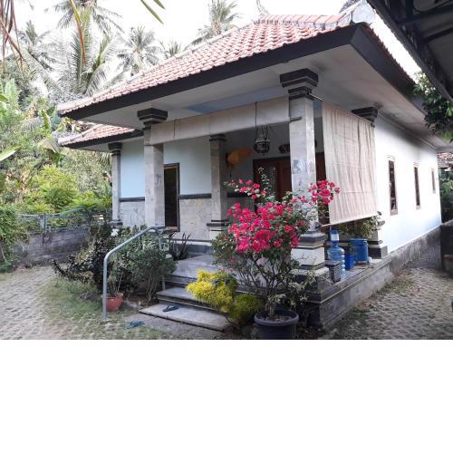 Coral Lodge.
