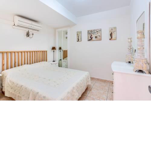 Corinto Apartment