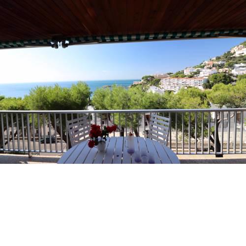 CORSARIO-Apartamento en Almadraba en Roses con vistas al mar y cerca de la playa