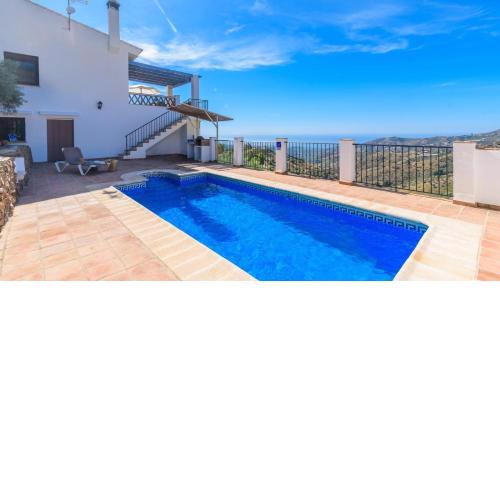 Cortijo el Regalo Frigiliana by Ruralidays