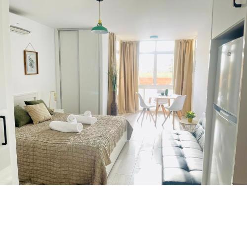 Costa del Sol, Confort Suites Aguila