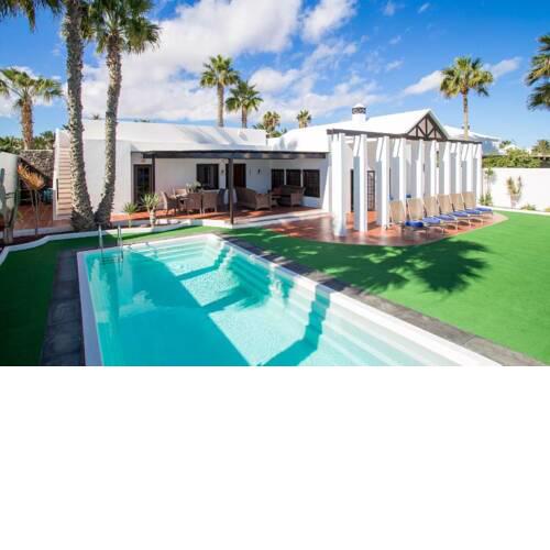 Costa Teguise Villa Sleeps 8 with Air Con