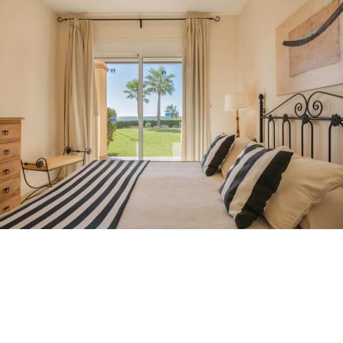 Cosy 2BR in Mijas Area With Parking Year-Round Pool
