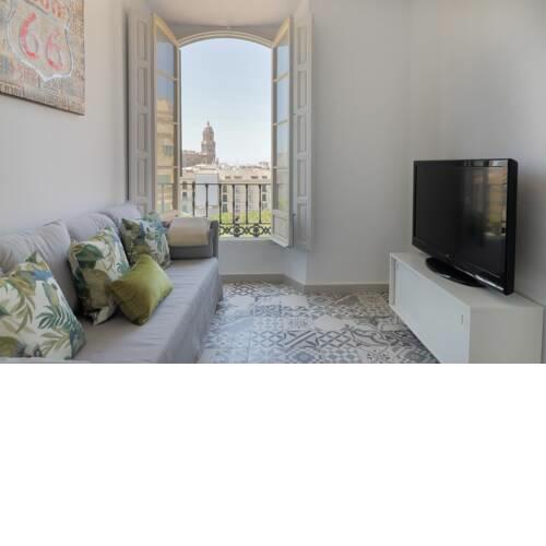 Cosy 7 Bedrooms in Plaza Merced