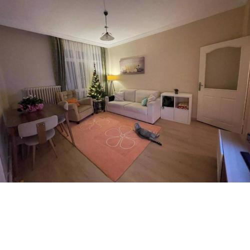 Cosy and fully furnished 2 bedroom apartment