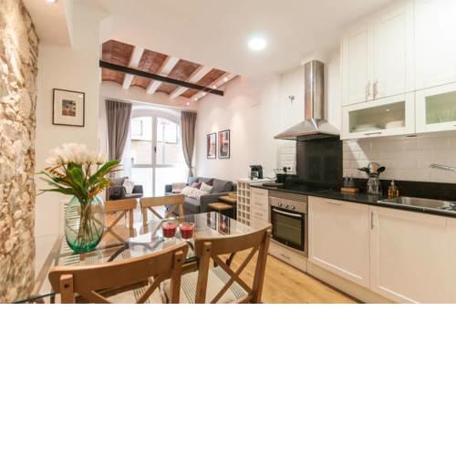 Cosy apartment 20m Sagrada Familia (HUTB-012446)