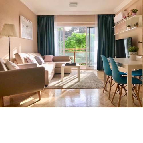 Cosy Apartment in City Center (1min-Train Station)
