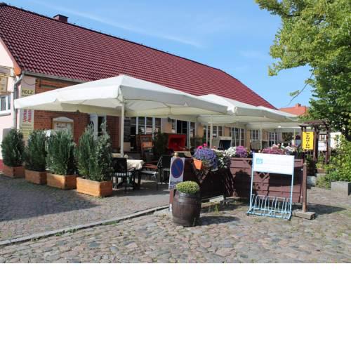 Cosy Apartment in Klutz with parking space and garden