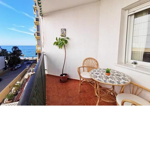 Cosy apartment next beach and sea views