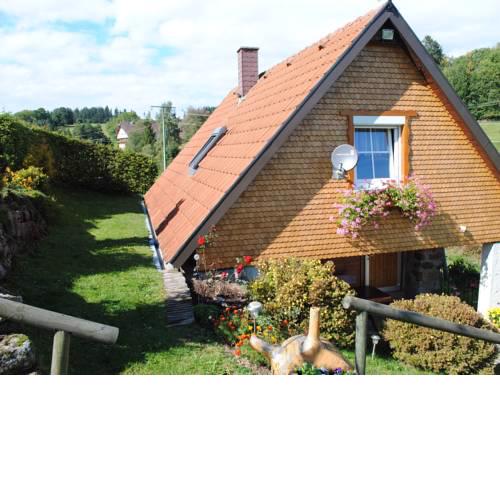 Cosy Cabin in Sankt Georgen im Schwarzwald near Ski Slopes