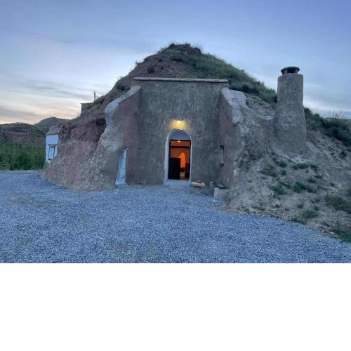 Cosy cave house in Cullar with garden