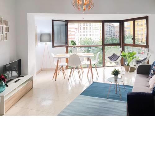 Cosy Flats Luceros