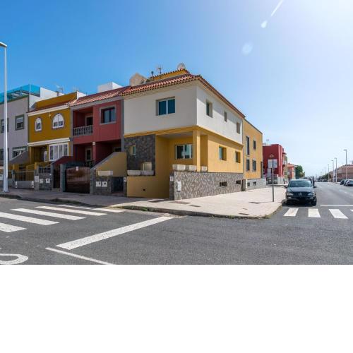 Cosy holiday home in Cruce de Arinaga with fenced terrace