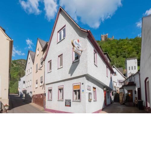 Cosy holiday home in Sankt Goarshausen with barbecue