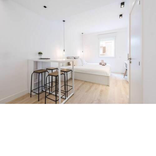 Cosy Near Gran Via Apartment