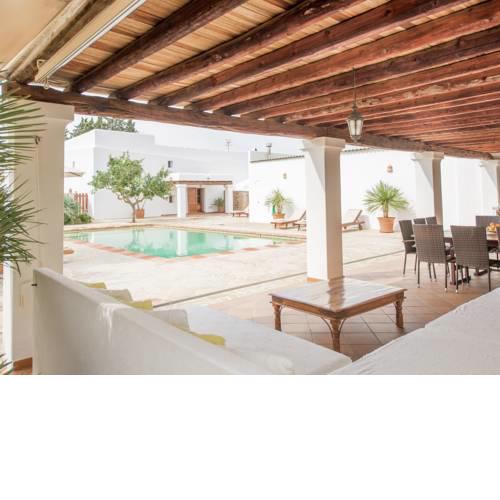 Country House in Santa Gertrudis de Fruitera With Garden