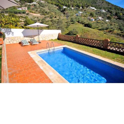 Country house with pool and fireplace in Frigiliana