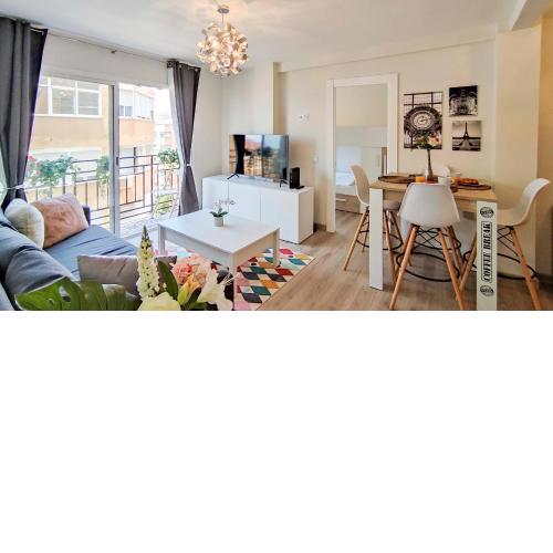 Cozy 2-Bed in El Palo for families-300m from beach