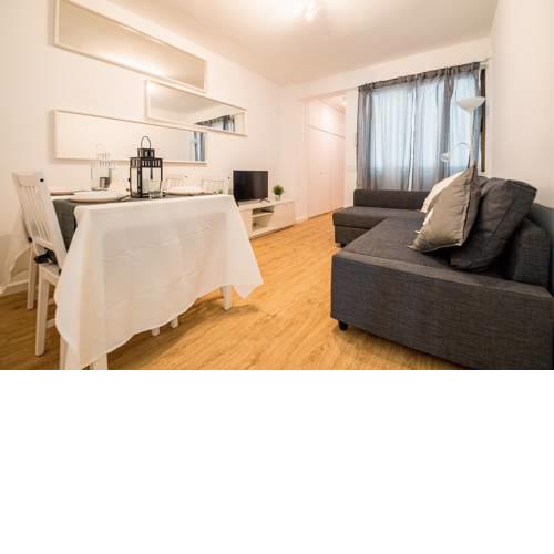 Cozy 3 Bedroom Wifi Apartment in Valencia Center