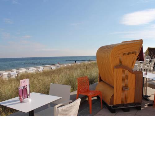 Cozy Aaprtment on Baltic Sea Coast with Large Garden