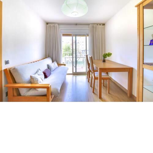 Cozy and bright apartment close to Camp Nou
