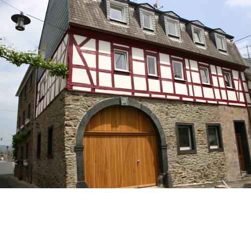 Cozy Apartment by the River Mosel in Moselkern
