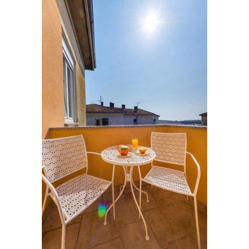 Cozy apartment in a great location with a private parking - AE1184