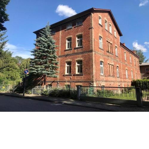 Cozy apartment in Bad Kösen next to a river