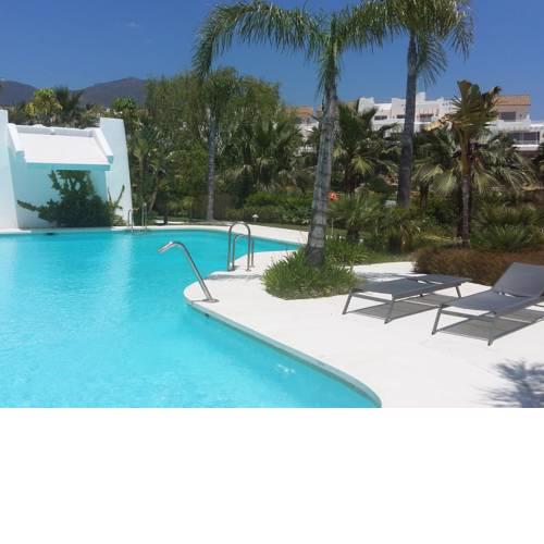 Cozy Apartment in Estepona with Swimming Pool